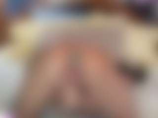 Live cam show with bunnycheekz - Dildo Or Vibrator on Dolls Live