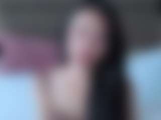 Live cam show with Sweet Sofie - Flashing on sexylive.show