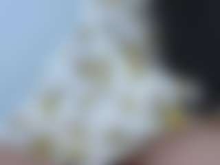 Live cam show with Sweet Sofie - Fingers on Gym Cam Girls
