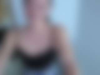 Live cam show with Sweet Sofie - Trimmed Asian on Camsoda