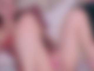 Live cam show with Sweet Sofie - Athletic Spank on livesuperchat.net