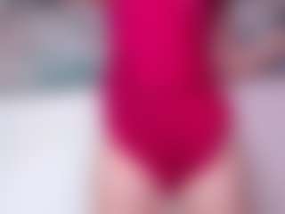 Live cam show with Sweet Sofie - Athletic Brown Eyes on Camsoda