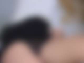 Live cam show with Sweet Sofie - Flashing on madthumbs