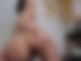 Live cam show with Sweet Sofie - Petite on Strip Flash - Live Sex Shows
