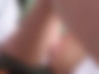 Live cam show with Sweet Sofie - Flashing on 1on1-livenow
