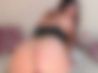yummy's Live Sex Cam Show