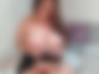 yummy's Live Sex Cam Show