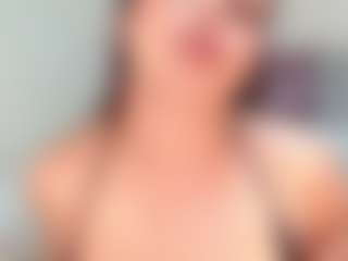 yummy's Live Sex Cam Show