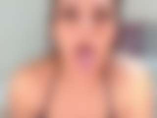 yummy's Live Sex Cam Show