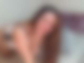 Live cam show with yummy - Tease Brown Hair on Camiplay Live