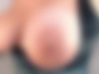 yummy's Live Sex Cam Show