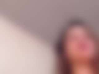 yummy's Live Sex Cam Show
