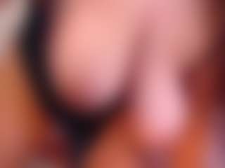 yummy's Live Sex Cam Show