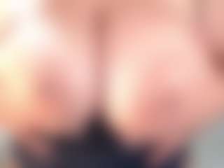 yummy's Live Sex Cam Show