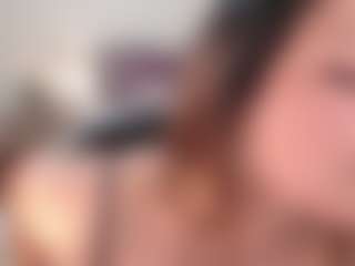 yummy's Live Sex Cam Show