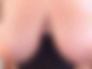yummy's Live Sex Cam Show