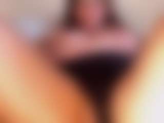 yummy's Live Sex Cam Show
