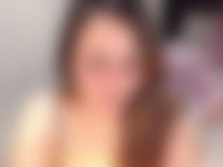 yummy's Live Sex Cam Show