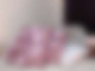 yummy's Live Sex Cam Show