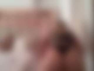 candy-sam28's Live Sex Cam Show
