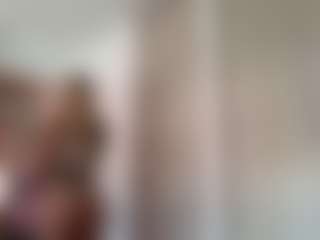 candy-sam28's Live Sex Cam Show