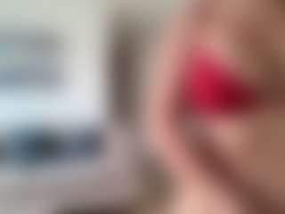 Live cam show with candy-sam28 - Blonde Hair Curvy on Gym Cam Girls