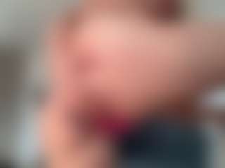 candy-sam28's Live Sex Cam Show