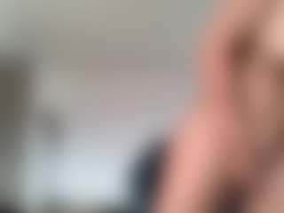 candy-sam28's Live Sex Cam Show