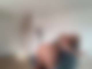 candy-sam28's Live Sex Cam Show