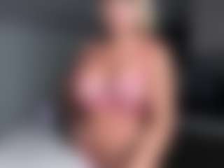 Live cam show with candy-sam28 - Brown Eyes Blonde Hair on Soda Cam