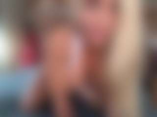 candy-sam28's Live Sex Cam Show