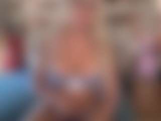 candy-sam28's Live Sex Cam Show