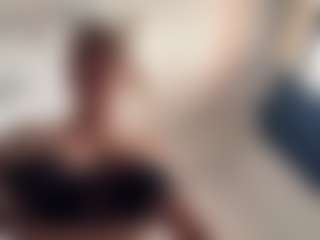 candy-sam28's Live Sex Cam Show