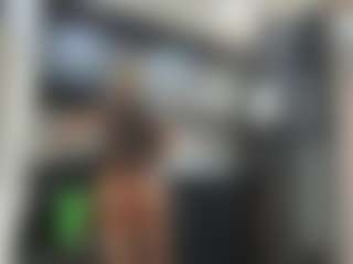 candy-sam28's Live Sex Cam Show