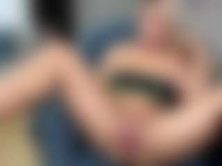 candy-sam28's Live Sex Cam Show