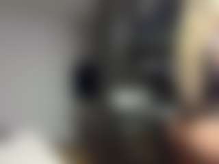 candy-sam28's Live Sex Cam Show