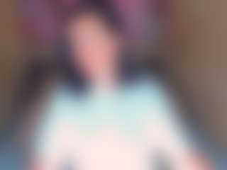 Live cam show with anamills - Play on dropp.cam