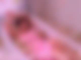 Live cam show with anamills - Moaning on fapnchat