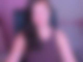 Live cam show with anamills - Pretty on Camsoda