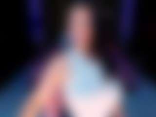 Live cam show with anamills - Moaning on sexylive.show