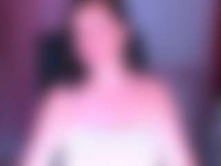 Live cam show with anamills - Pretty on Camsoda