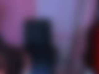 Live cam show with anamills - Pretty on Camsoda