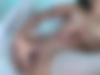 Live cam show with nicolepowell - Petite on Dolls Live