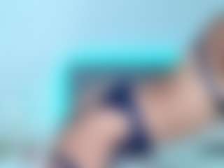Live cam show with nicolepowell - Average on SpankPalCams