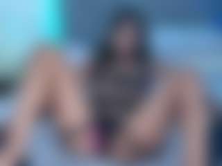 Live cam show with nicolepowell - Toys on Mixed Magazine Live