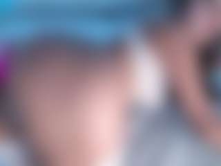 Live cam show with nicolepowell - Fingers on Camsoda