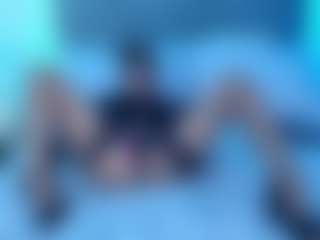 Live cam show with nicolepowell - Ride Torso on AdultVida.com
