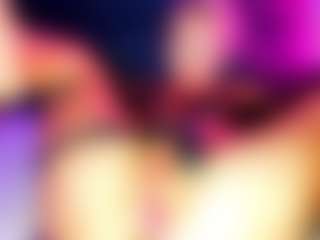 Live cam show with abellasoleil - Green Eyes on Camming Site