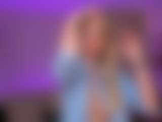 Live cam show with StaceyWood - Dirty Talk on Dare Cams