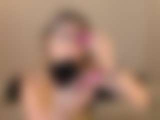 Live cam show with StaceyWood - Small Tits on Camsoda